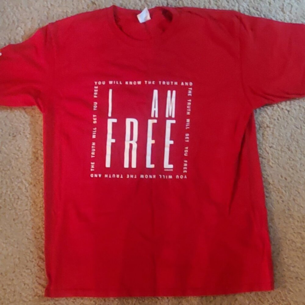 I AM FREE/ THE TRUTH WILL SET YOU FREE-T-Shirt (John 8:32) NEW
